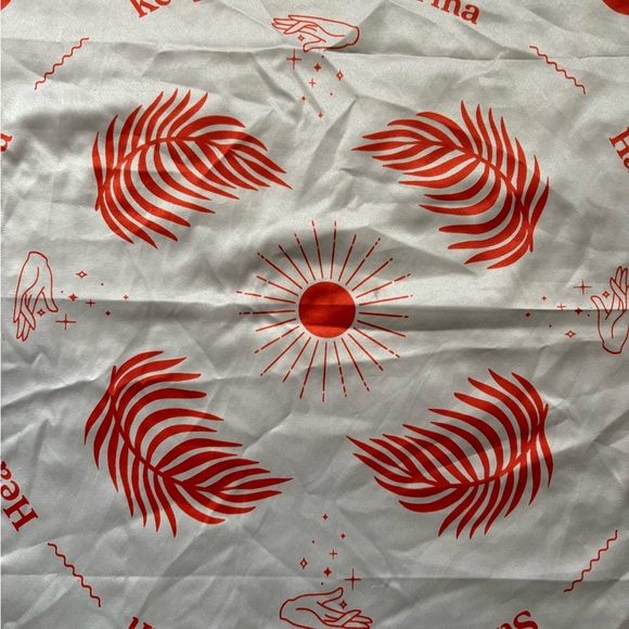 Fable and Mane Scarf - Picture 3 of 4